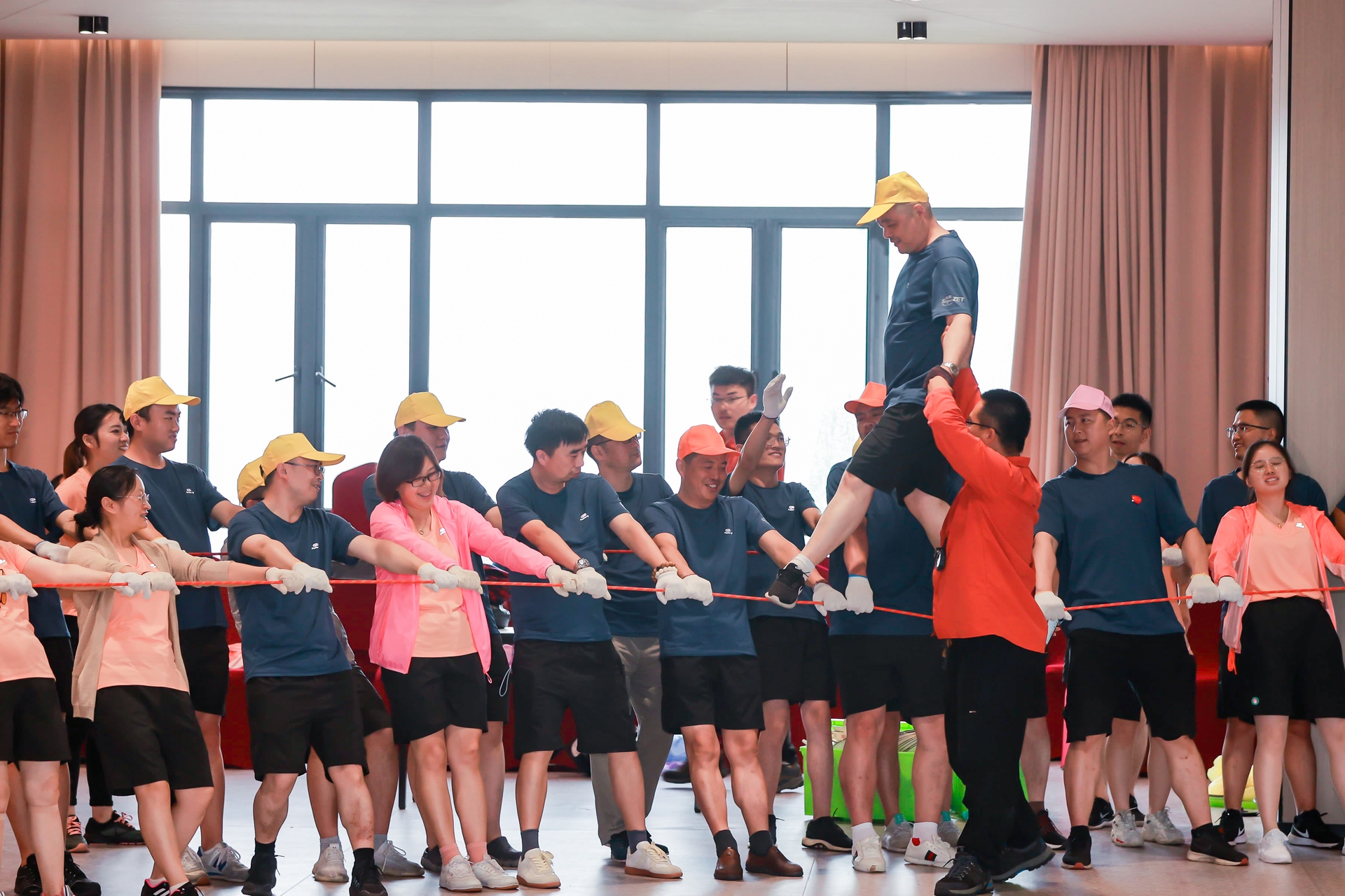 十八正青春 十八恰风华 ——99499威尼斯 18 周年庆典圆满落幕